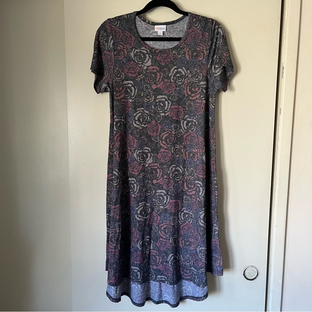 LuLaRoe Carly‎ Dress Floral Rose High Low Swing Gray Pink Purple Womens Small